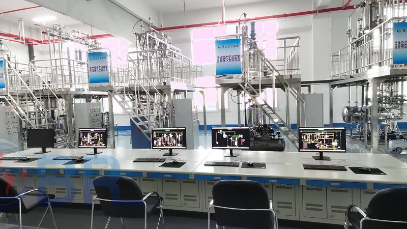 发酵罐地脚螺栓偏差5毫米，整批药液报废